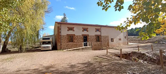Aparcamiento de autocaravanas "El molino harinero" - Estacionamiento de autocaravanas en Quintana Redonda