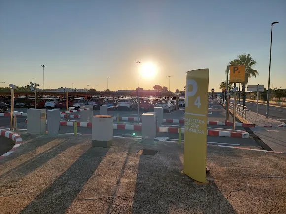 Parking Larga Estancia P4 - Aeropuerto de Valencia (VLC)