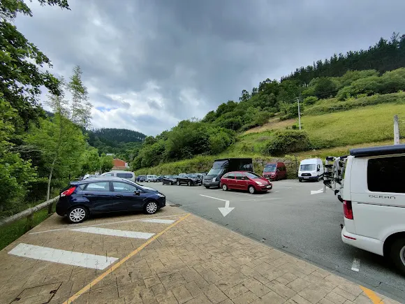 Aparkalekua/Parking - Ea