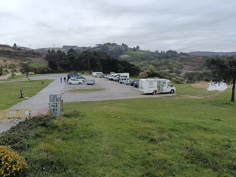 Aparcamiento público El Hoyo