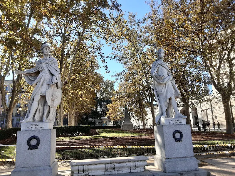 Parking APK2 Plaza de Oriente - Aparcamiento en Madrid - foto 2