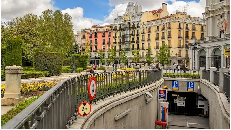 Parking APK2 Plaza de Oriente - Aparcamiento en Madrid - foto 3