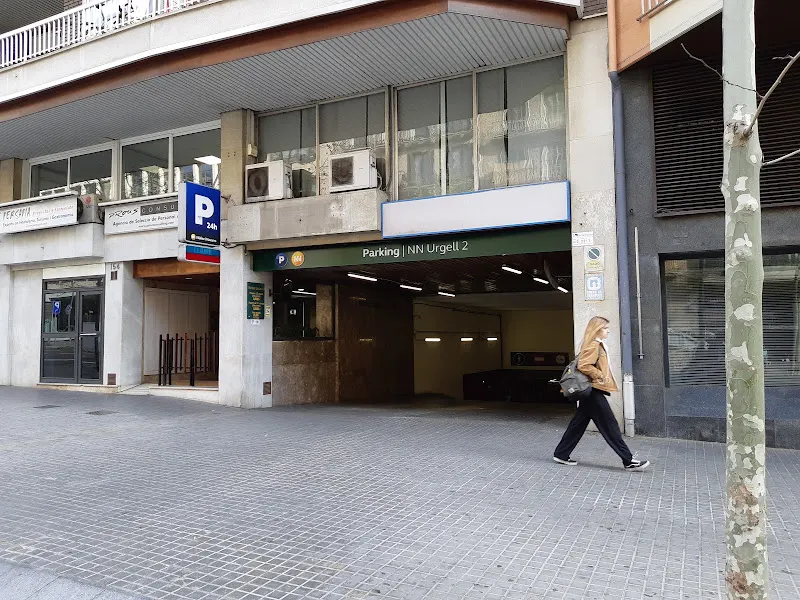 Parking Nn Urgell 2 Barcelona - Aparcamiento cubierto en Barcelona - foto 2