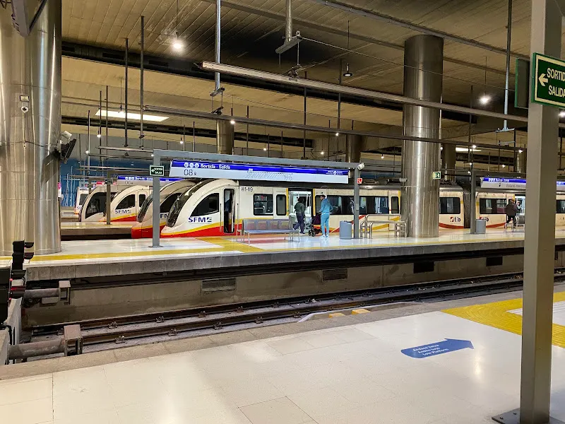 Estación de tren Plaza España Palma - Aparcamiento en Palma - foto 2