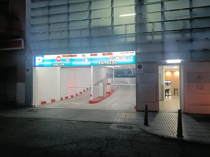Parking "La Flor Isleña"