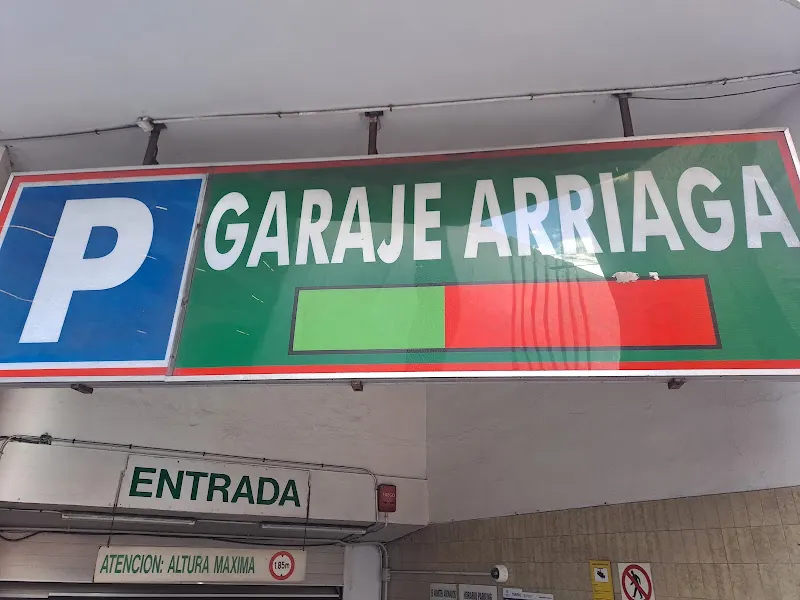 Garaje Arriaga - Aparcamiento cubierto en Palmas de Gran Canaria (Las) - foto 2