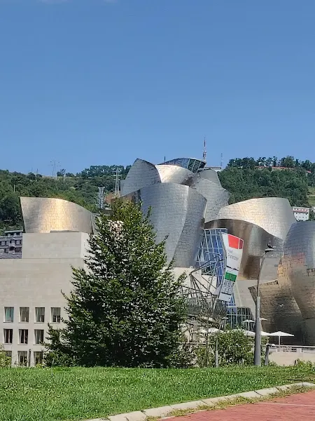 Aparcamiento Interparking Plaza Euskadi - Parking 24 Horas Bilbao en Bilbao