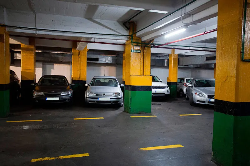 Euskalauto | Garaje y Lavado de Coches en Bilbao - Aparcamiento cubierto en Bilbao - foto 2