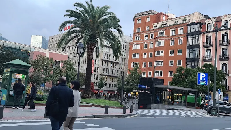 Parking del Ensanche - Aparcamiento en Bilbao - foto 2
