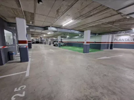 Parking Fátima 24H - Aparcamiento cubierto en Vigo - foto 2