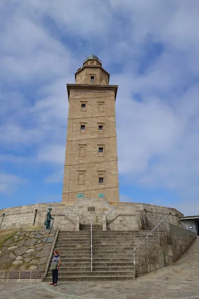 Aparcamiento Público Torre de Hércules - Aparcamiento en Coruna (A) - foto 2