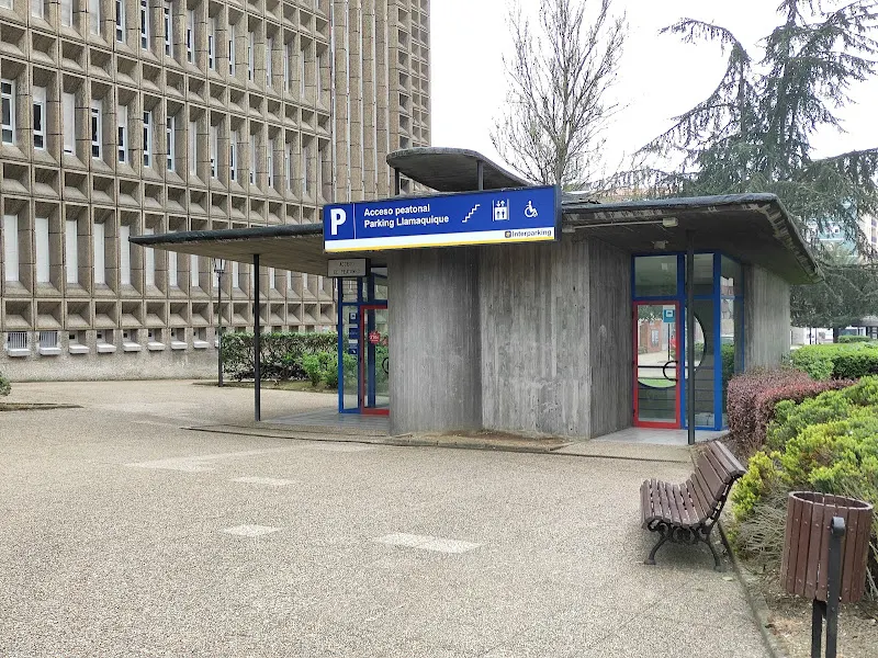 Aparcamiento Interparking Llamaquique - Parking 24 Horas Oviedo