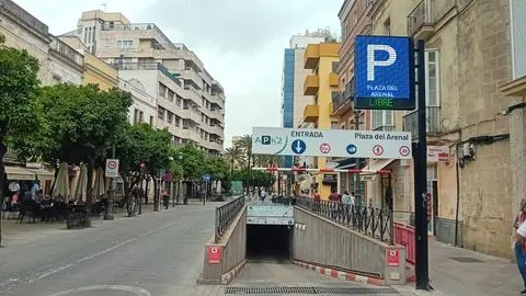 Parking APK2 Plaza del Arenal - Aparcamiento en Jerez de la Frontera - foto 2