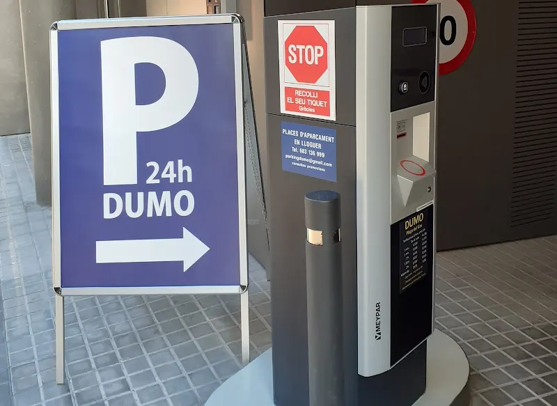 Parking DUMO - Plaça del gas - Aparcamiento en Sabadell - foto 2
