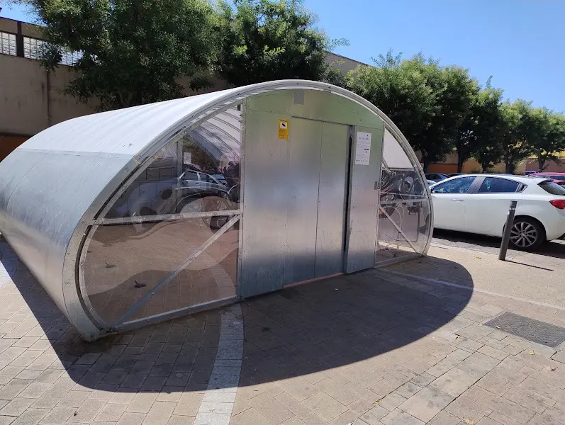 Aparcamiento protegido de bicicletas