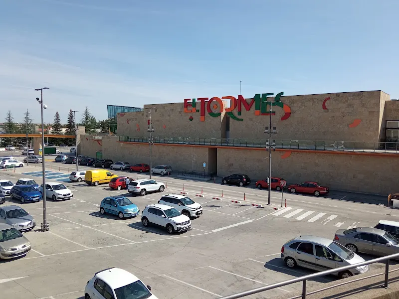 Aparcamiento - Aparcamiento en Santa Marta de Tormes - foto 2