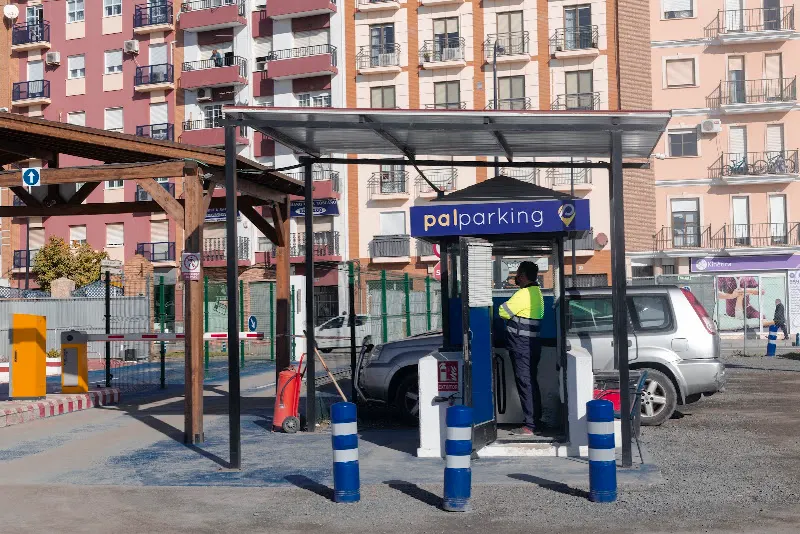 Palparking - Aparcamiento en Huelva - foto 2