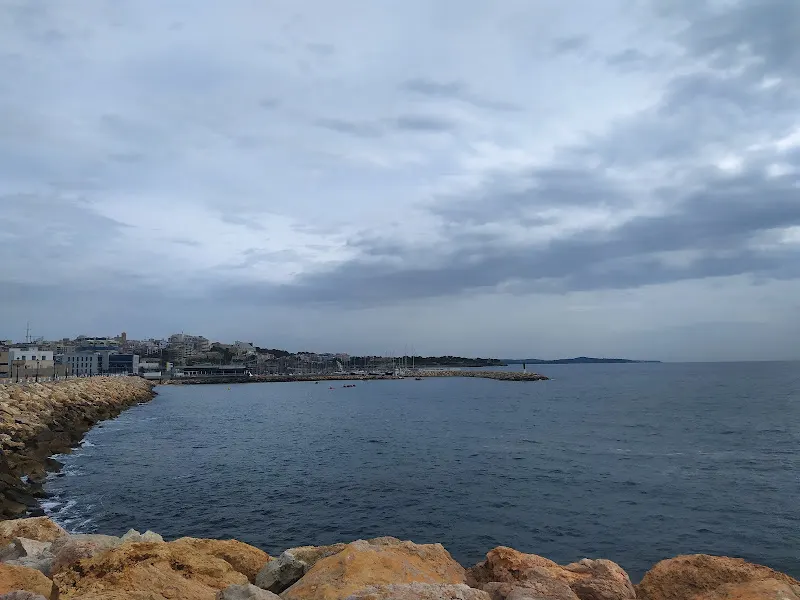 Aparcament del Moll de Llevant - Aparcamiento gratuito en Tarragona - foto 2