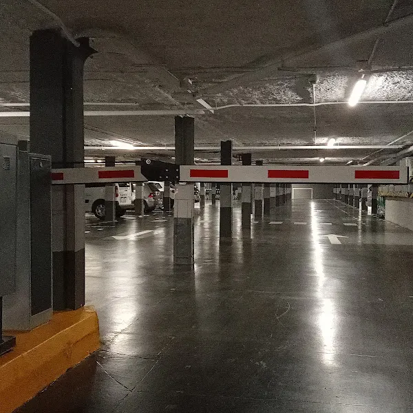 Parking Clientes Mercadona - Aparcamiento cubierto en Dos Hermanas - foto 2