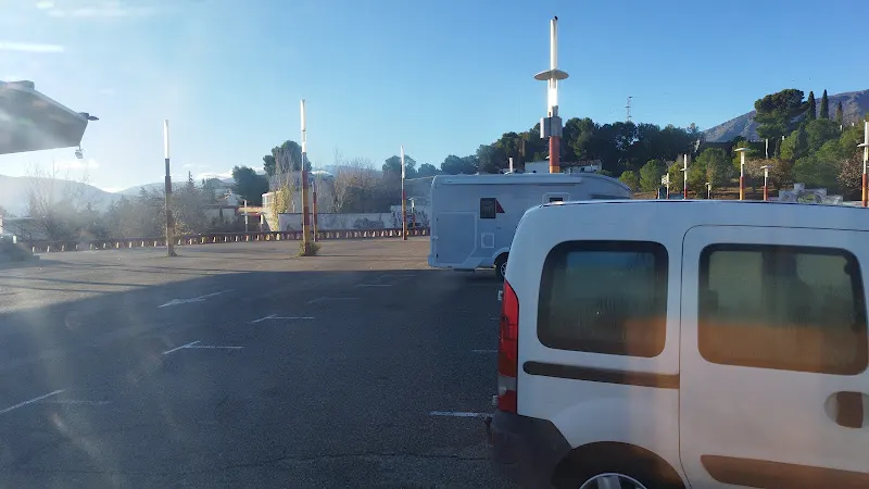 Aparcamiento Autocaravanas - Aparcamiento en Jaén - foto 2