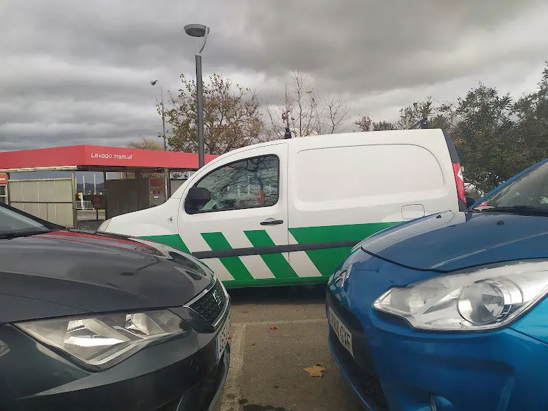 Aparcamiento Gasolinera Cepsa