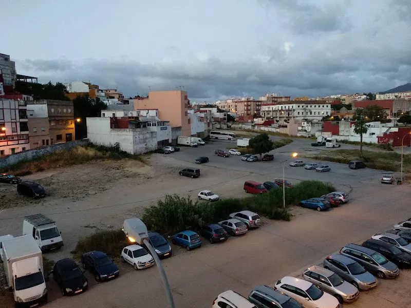 Aparcamiento Público - Aparcamiento gratuito en Algeciras - foto 2