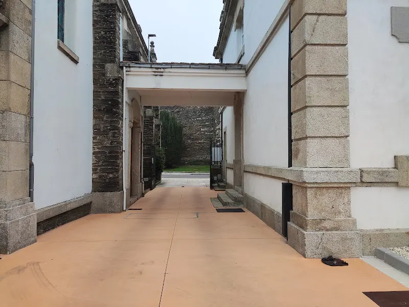 Aparcamiento Fogar de Santa María - Lugo