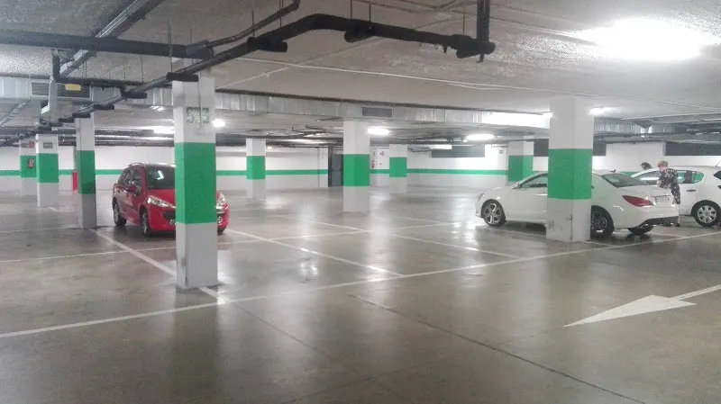 Parking de movilidad reducida - Aparcamiento en Rivas-Vaciamadrid - foto 2