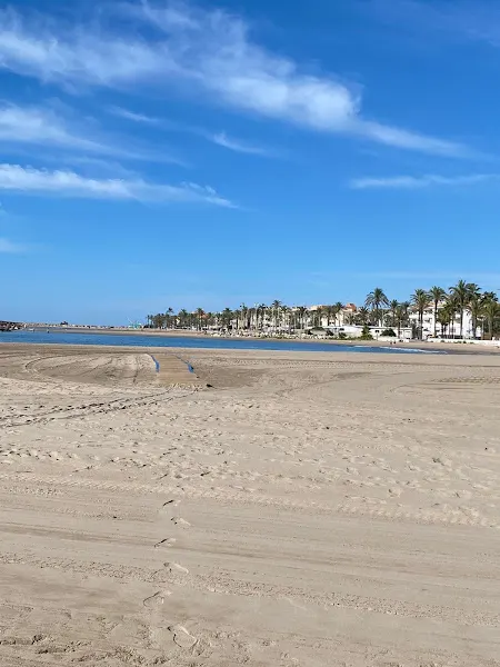 Playa Prat de Villanova - Aparcament Zona Blava - Aparcamiento en Vilanova i la Geltrú - foto 2