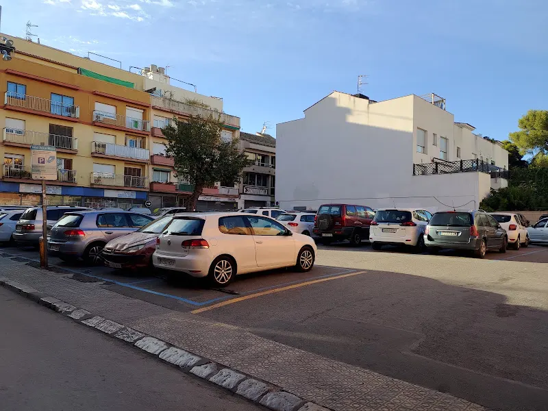 Plaza de Tetuán - Aparcamiento en Vilanova i la Geltrú - foto 2