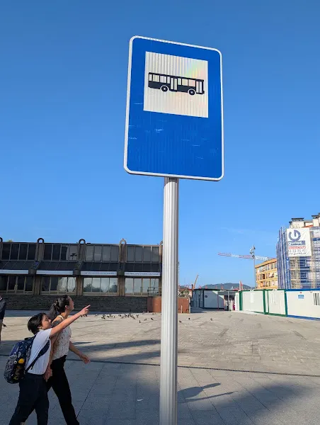 IRUN Nueva Parada BUS Plz Txanaleta/Pº Colon - Irún