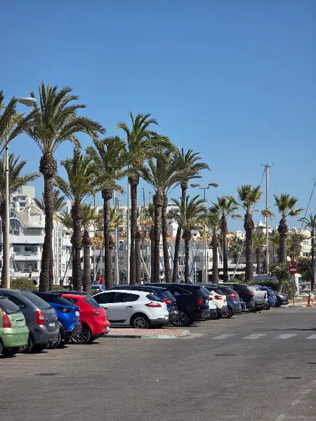 Aparcamiento Puerto Marina - Aparcamiento en Benalmádena - foto 2