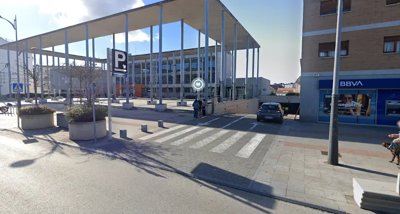Parking Biblioteca Villalba