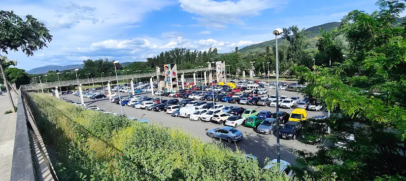 Parking la Isla - Plasencia