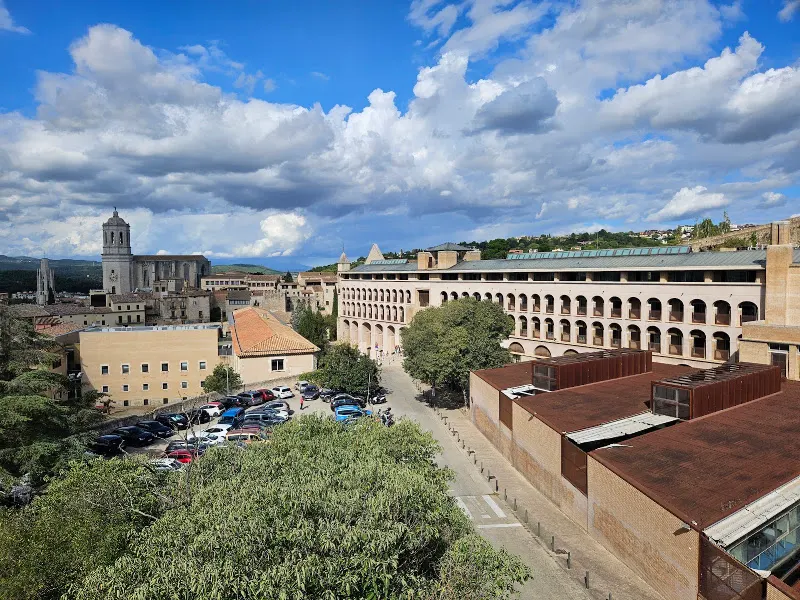 aparcamiento - Aparcamiento en Girona - foto 2