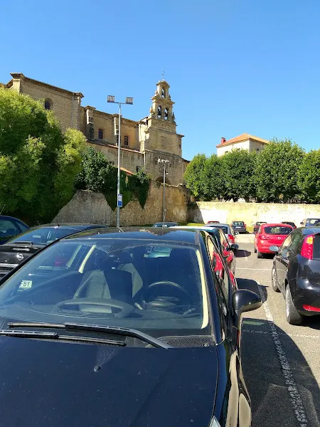 Parking Sagrados Corazones - Aparcamiento gratuito en Miranda de Ebro - foto 2