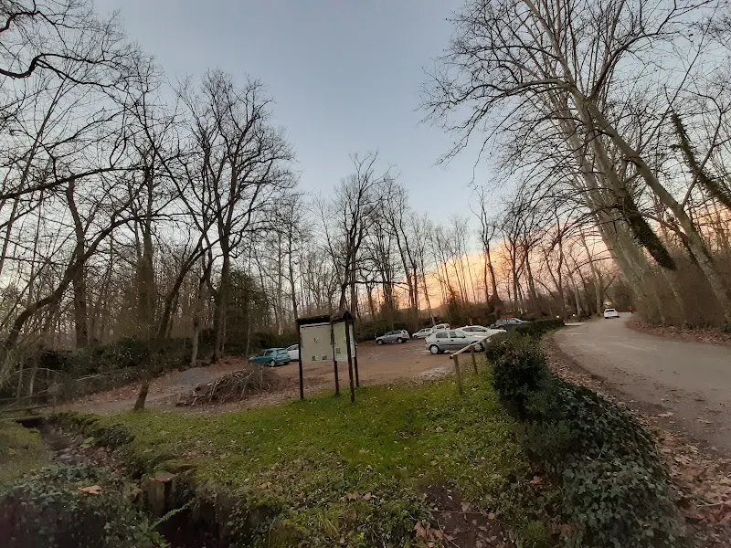 Parking Moixina - Aparcamiento en Olot - foto 2