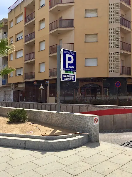 Parking Concordia - Aparcamiento cubierto en Cambrils - foto 2