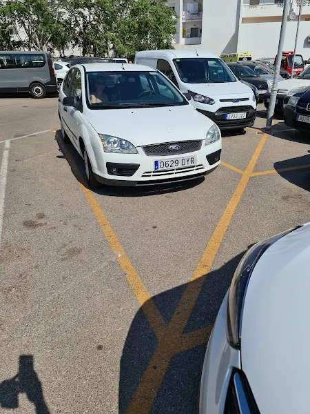 Parking - Aparcamiento en Mao - foto 2