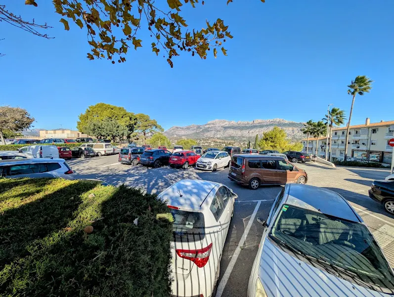 Palau de Altea Car Park