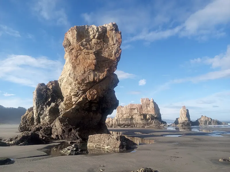 Aparcamiento de la playa de Bayas