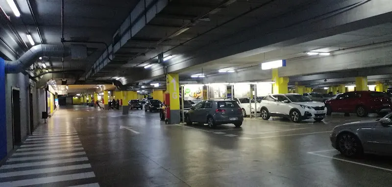 Aparcamiento Ikea - Aparcamiento en Castilleja de la Cuesta - foto 2