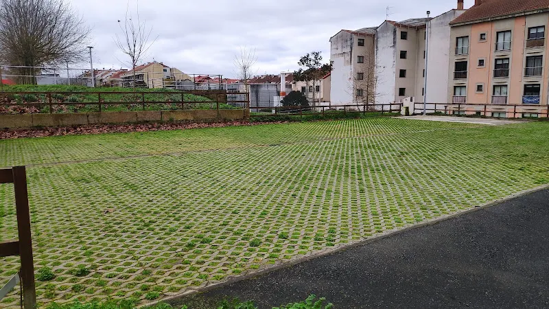 Área de autocaravanas de Lalín - Estacionamiento de autocaravanas en Lalin - foto 2