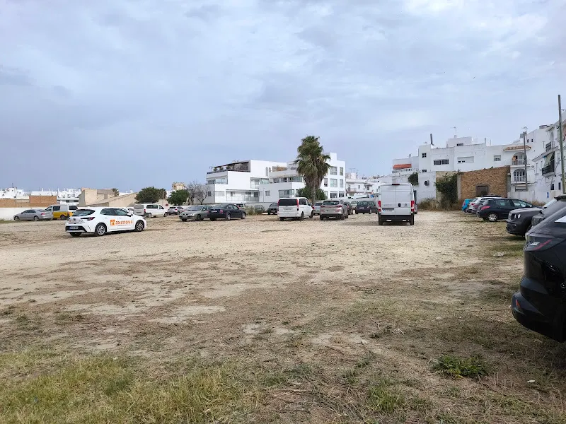 Aparcamiento gratuito conil de la frontera