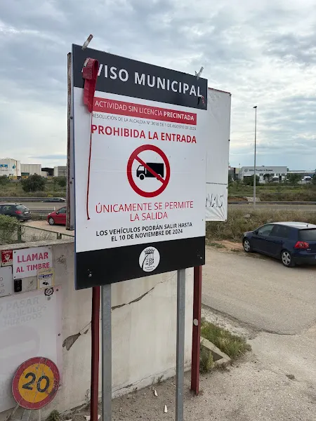 Parking autovía - Aparcamiento en Picassent - foto 2