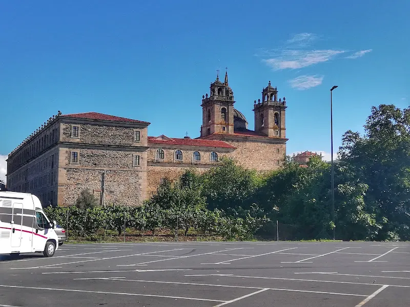 Aparcamiento La compañía - Aparcamiento en Monforte de Lemos - foto 2