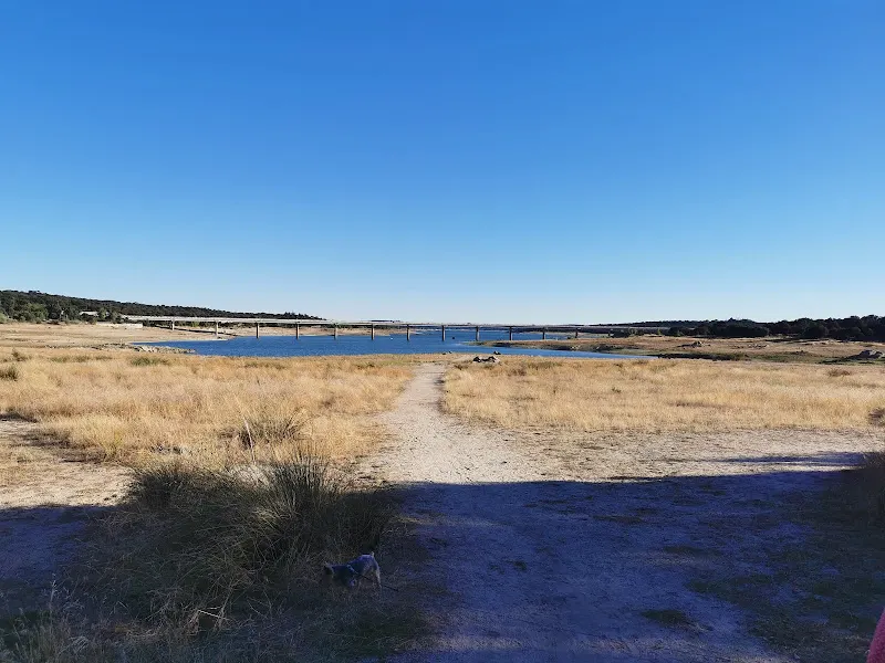 Aparcamiento Del Embalse De Valmayor - Aparcamiento gratuito en Escorial (El) - foto 2
