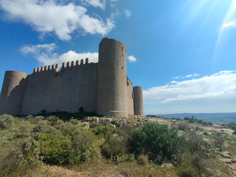 Zona de bienvenida de visitantes del Montgrí - Aparcamiento en Torroella de Montgrí - foto 2