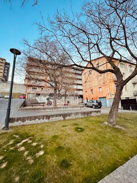 Plaza de la Bodega - Aparcamiento público en Ripoll - foto 2