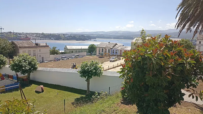 Parking Gratuito Centro - Aparcamiento gratuito en Ribadeo - foto 2
